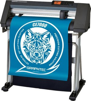 Режущий плоттер Graphtec CE7000-60 со стендом Режущий плоттер Graphtec CE7000-60 со стендом