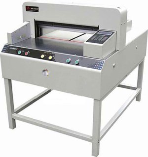 Гильотинный резак Vektor BW-670V Гильотинный резак Vektor BW-670V